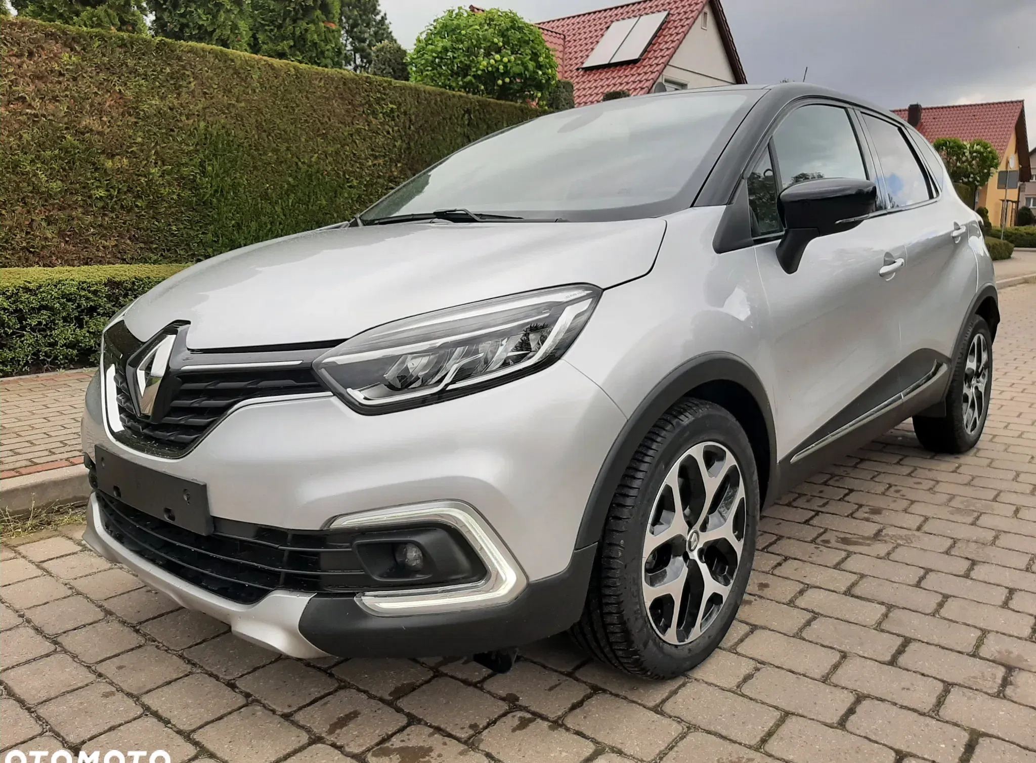 Renault Captur cena 54900 przebieg: 56959, rok produkcji 2019 z Łaziska Górne małe 254